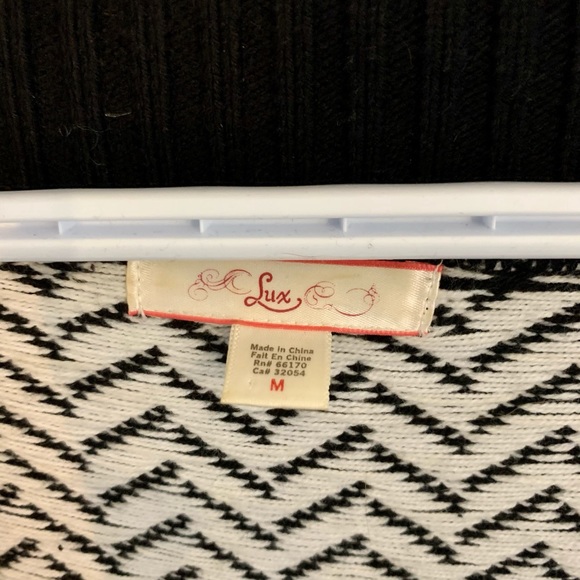 Black and white knit Lux shawl cardigan - Picture 4 of 5